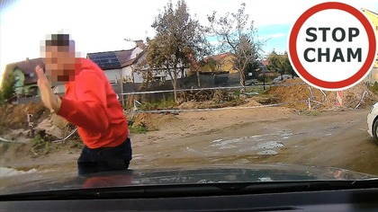 Agresja drogowa - ruszył pościg, wyskoczył z auta i zaczął walić w karoserie #2036 Wasze Filmy