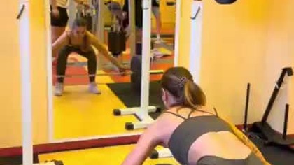 dziewczyna uczy sie dwuboju #shorts #weightlifting