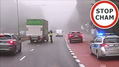 Niebezpieczna kontrola trzeźwości w Krakowie #2040 Wasze Filmy