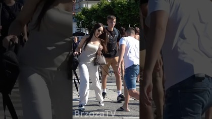 Dziewczyny myślą że będą klepane