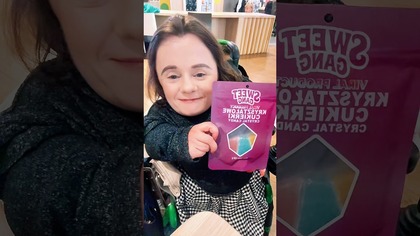 Test viralowych kryształków z Żabki  | #shorts | Magdalena Augustynowicz