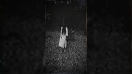 Wyrastające z ziemi głowy #horror