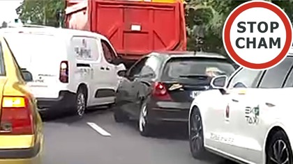 Oblał wodą kierowce dostawczaka i uciekł łamiąc przepisy #1922 Wasze Filmy