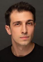 Aktor Emrah Altıntoprak