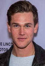 Aktor Taylor John Smith