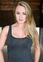 Aktor Lora Burke