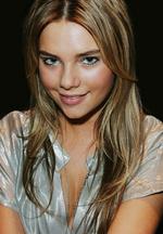 Aktor Indiana Evans