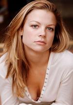 Aktor Stephanie Lemelin
