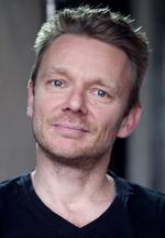 Aktor Benoît Giros