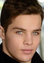 Aktor James Lastovic