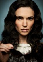 Aktor Laura Mennell
