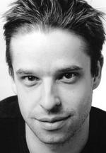 Aktor Adam Shaw