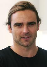 Aktor Dustin Clare