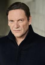 Aktor Andrew Kavadas