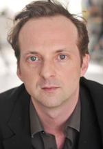 Aktor Cyril Couton