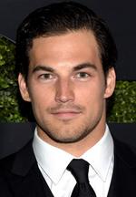 Aktor Giacomo Gianniotti