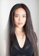 Aktor Leanna Chea