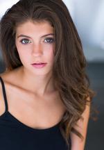 Aktor Emily Bader