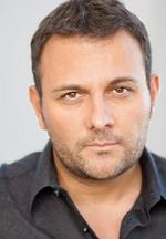 Aktor Stelio Savante