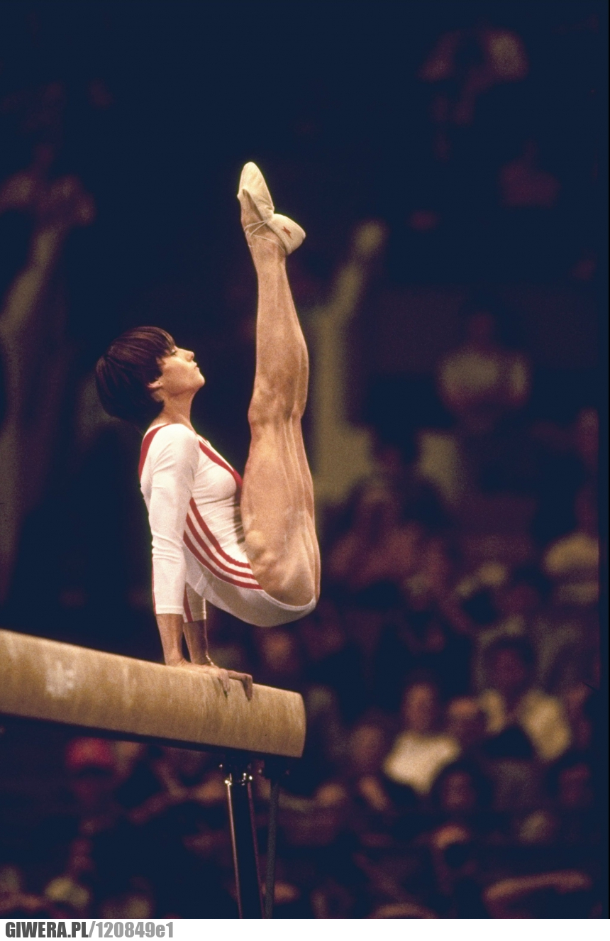 Nadia Comaneci,nogi,mięśnie,gimnastyka,gimnastyczka