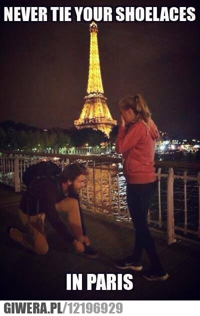 Paryż,wiązanie butów,wieża eiffla