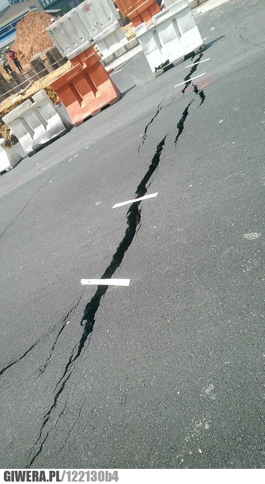 Polska,Drogi,Naprawa,pęknięcie