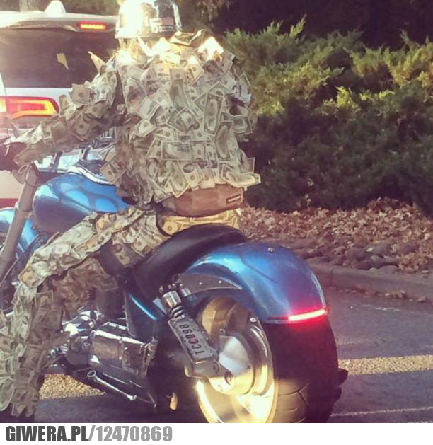 dolary,kasa,banknoty,motor,motocykl