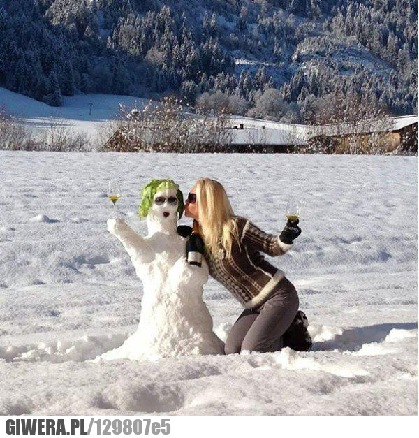 randka,bałwan,niezależna kobieta