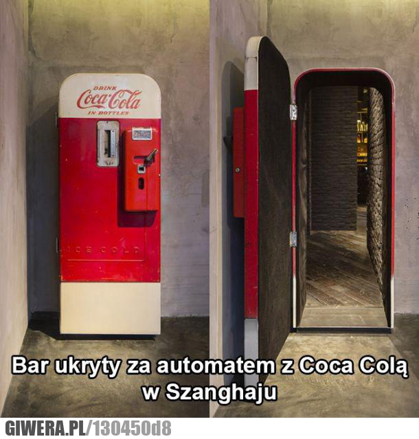 wejście do baru,bar