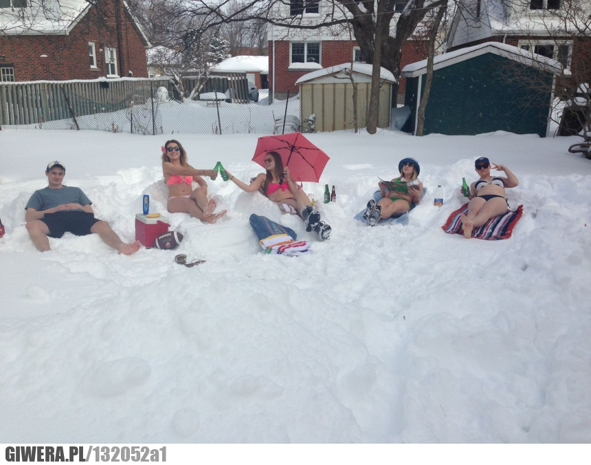 Kanada,śnieg,opalanie,piwo,bikini,laski,laska