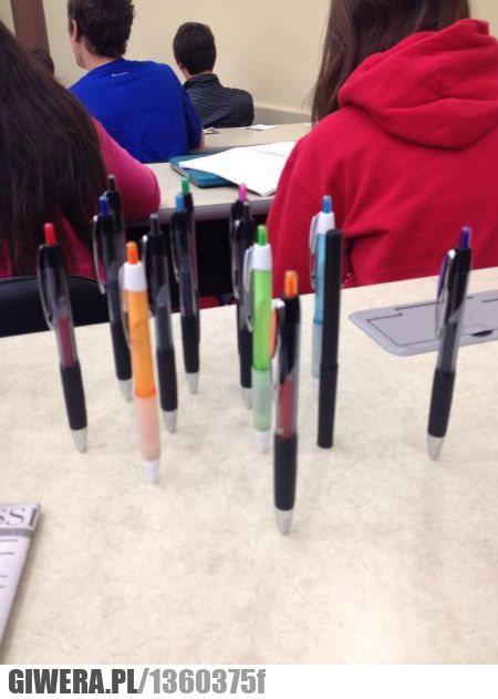 wykład,nuda,długopis
