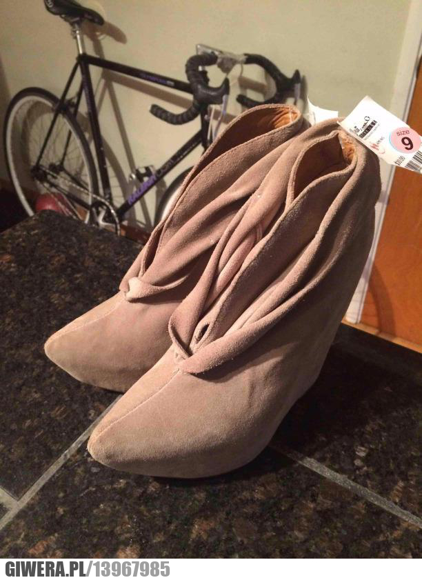 Wagina,buty