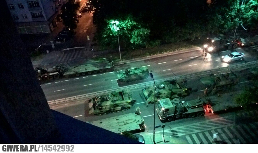 Warszawa,Czołgi,Rosomak