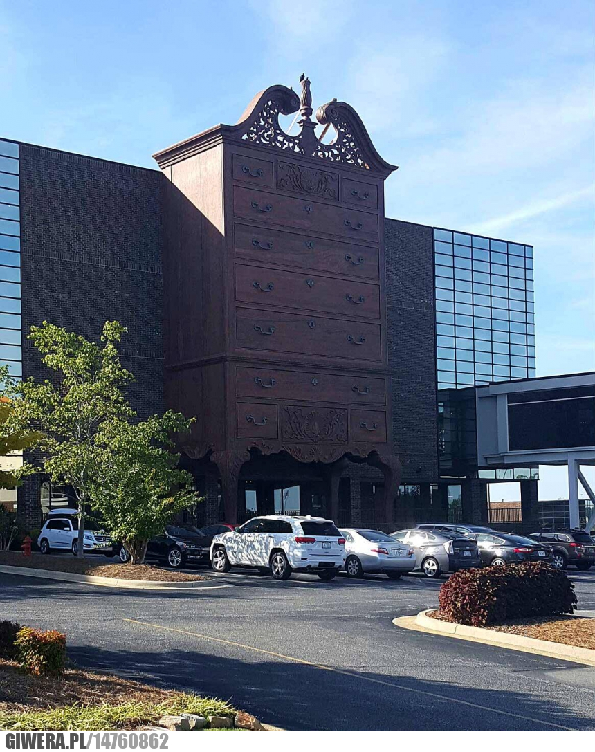 Szafa,Sklep,Gigantyczna szafa