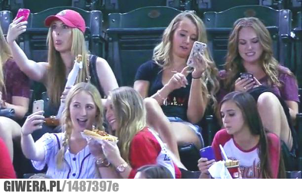 Mecz,Laski,dziubek,selfie