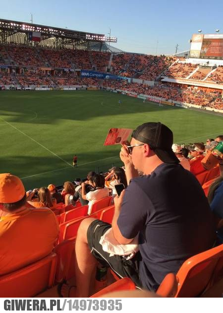 Geniusz,czapka,stadion,mecz