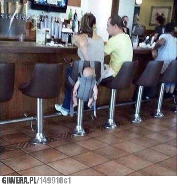 Matka roku,bar,dziecko,krzesło