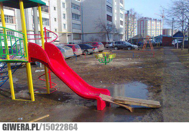 Plac zabaw,zjeżdżalnia