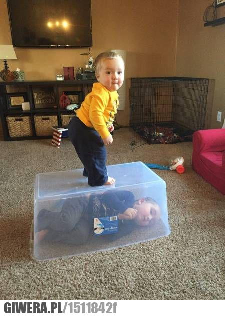 Starszy brat,dzieci,zabawa