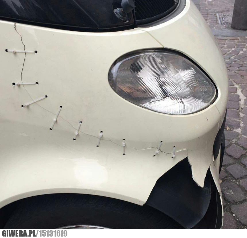 Trytki,karoseria,pęknięcie