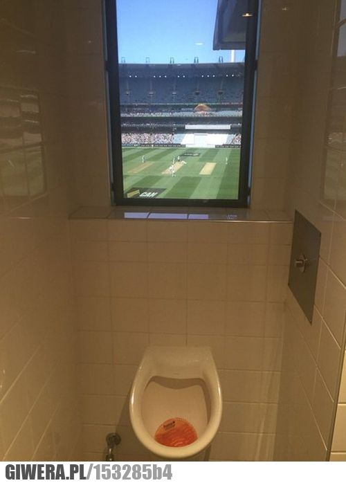 Toaleta,Stadion