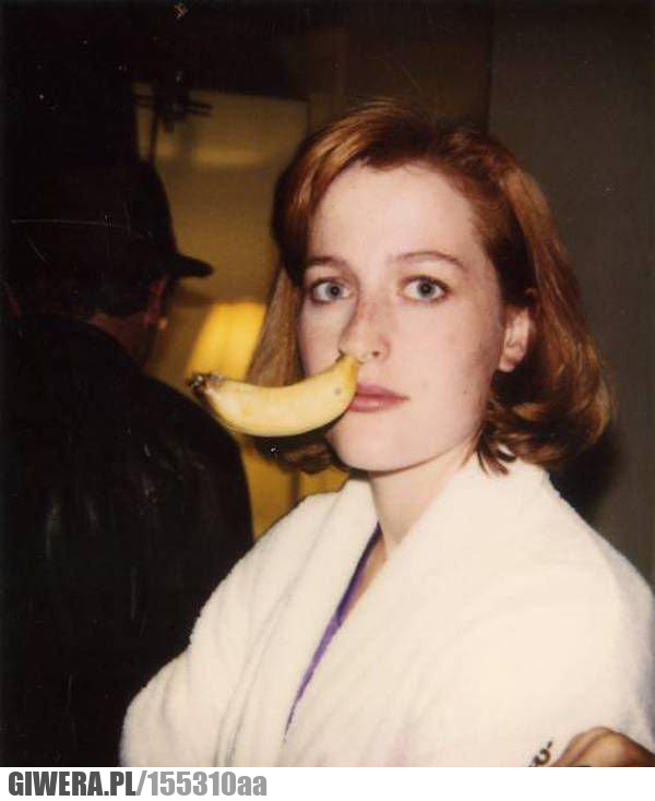 Scully,Archiwum X,Gillian Anderson