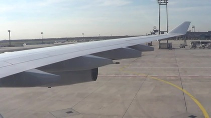 Airbus 340-313X, D- AIGT, Frankfurt- Baku, Lufthansa, 22. 10. 13.