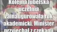 Kolejna lubelska uczelnia zainaugurowała rok akademicki.  Minister przyjechał z czekami