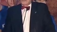 Był taki człowiek, który chciały żeby dzieciom Polskim było lepiej, nazywał się [... ] ~~Korwin