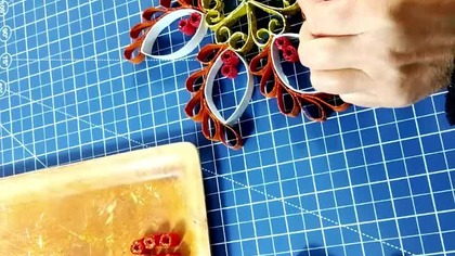 Wianek z sercem na Walentynki z papierowych rolek  #shorts #walentynki #recykling #rolki #diy