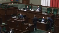  Krzysztof Bosak - Mamy Premiera BANKIERA, który chroni TYLKO BANKI Dlaczego MYDLICIE nam oczy