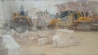 LiveLeak - Extreme Machinery Lift Heavy Things