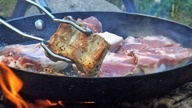 Kociołek z ogniska / Żeberka w młodej kapuście  Masterchef