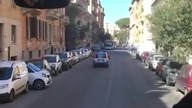 Irlandzka drużyna rugby eskortowana przez policję ulicami Rzymu